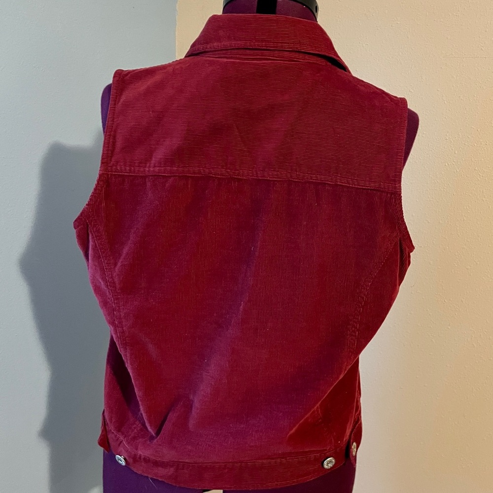 Andrew and Company Red Corduroy Vest. Size Large. - Picture 2 of 3